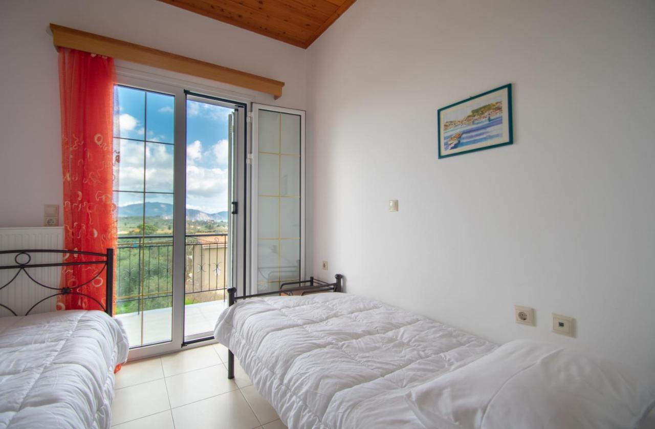 Family Private Homes & Sea View Lithakiá Kültér fotó